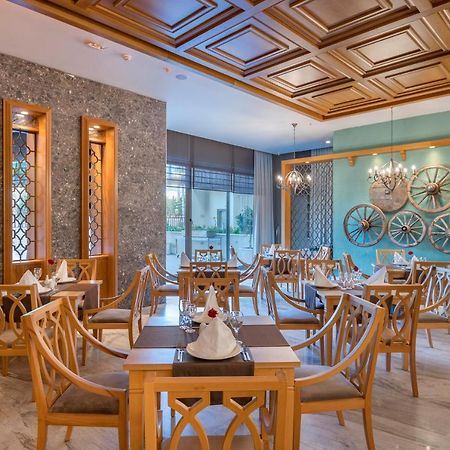 Side Crown Sunshine Ultra All Inclusive ภายนอก รูปภาพ